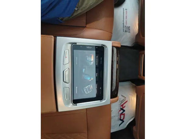 Car image 39