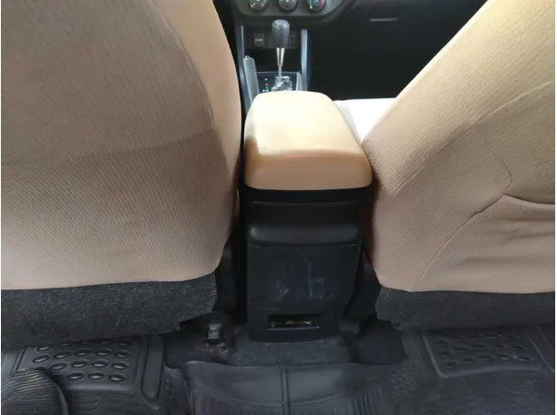 Car image 33