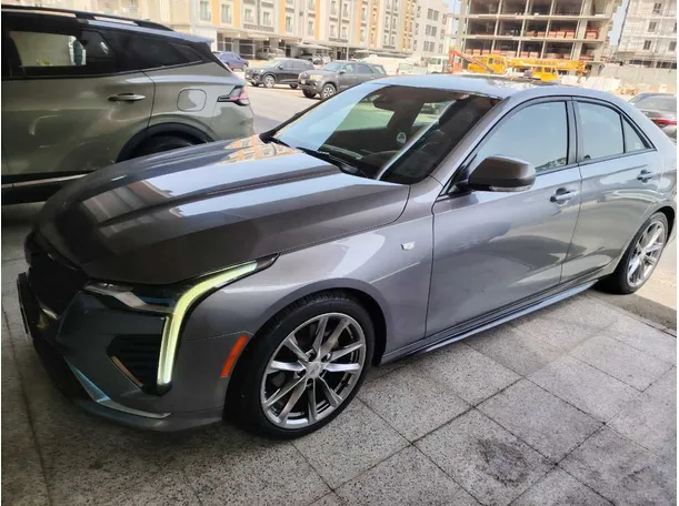 Car image 9