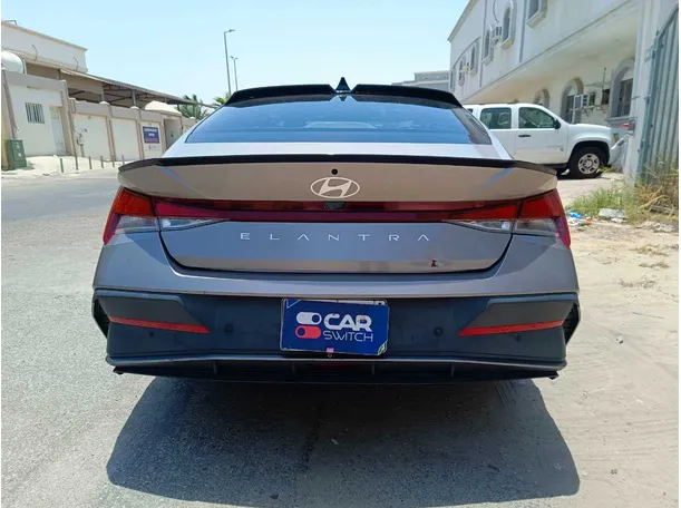 Car image 6