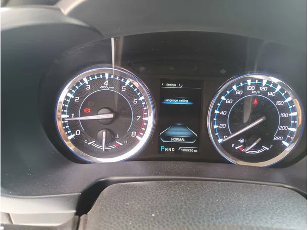 Car image 19