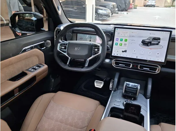 Car image 17