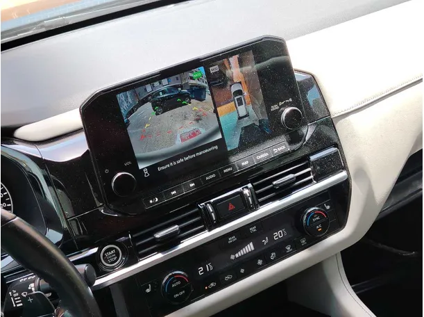 Car image 21