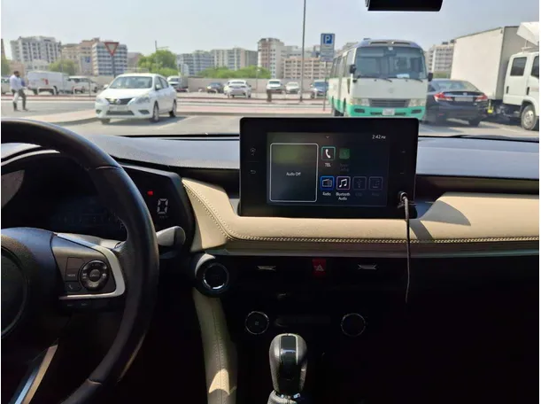 Car image 15