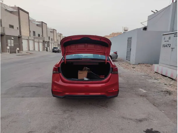 Car image 24