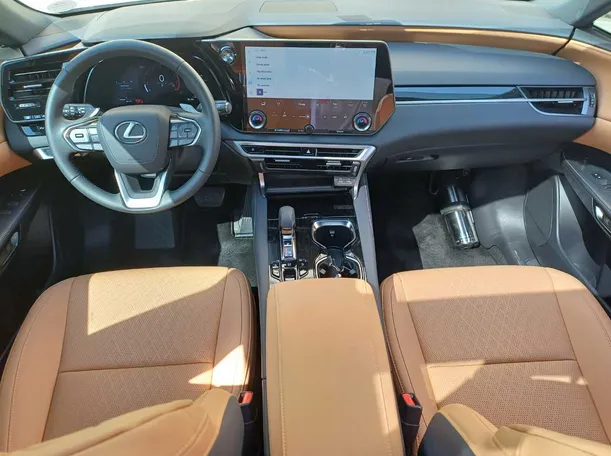 Car image 16