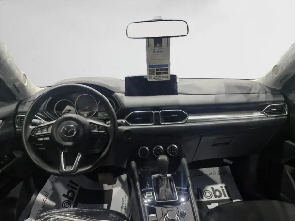 Car image 8