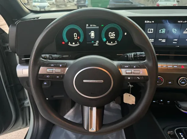 Car image 15