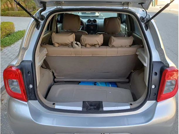 Car image 20