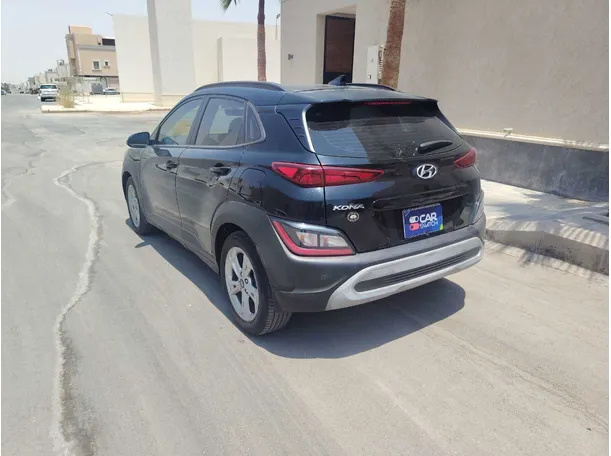 Car image 7