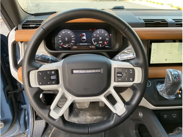 Car image 20