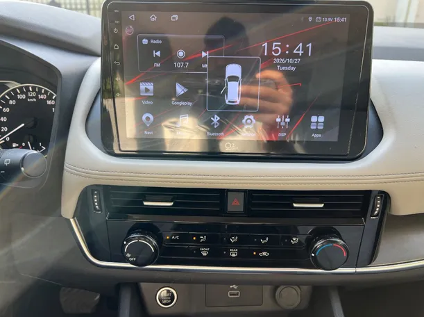 Car image 19