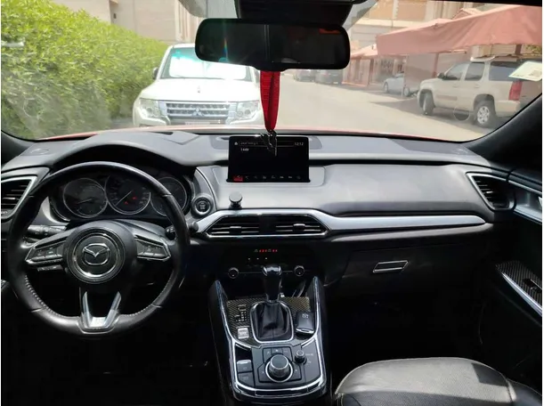 Car image 21