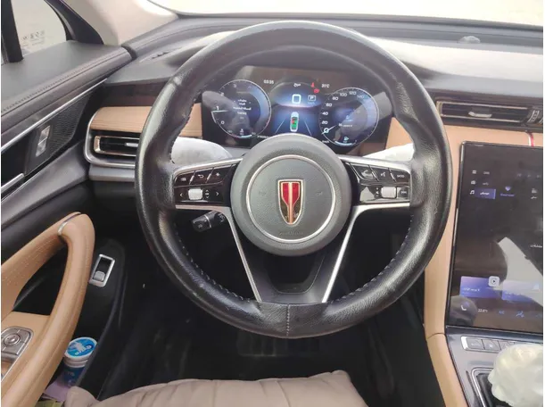 Car image 16
