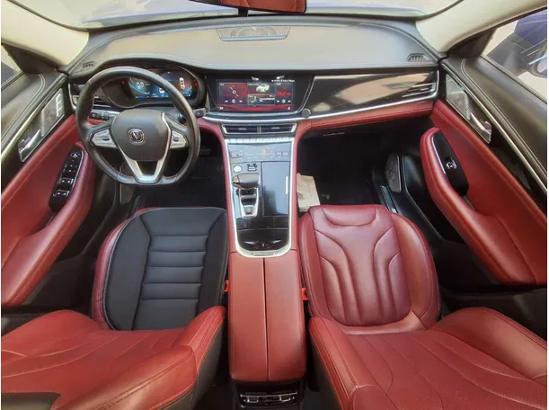 Car image 17