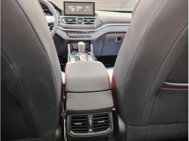 Car image 29