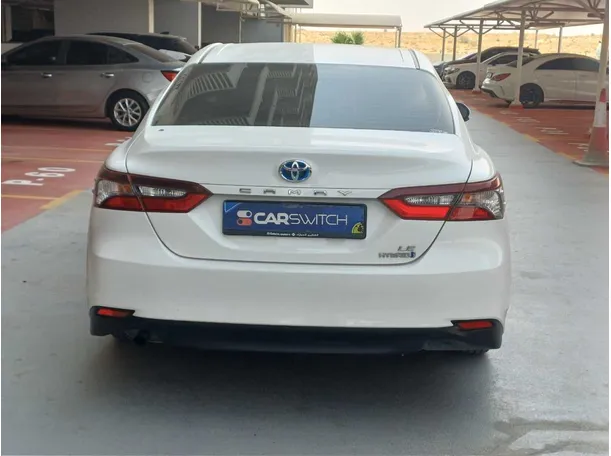 Car image 6