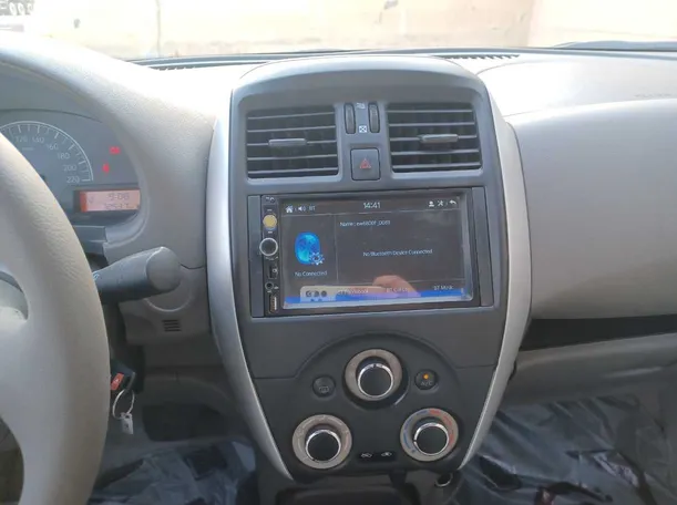 Car image 14