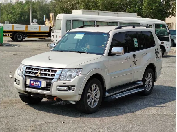 2020 Mitsubishi Pajero in KSA