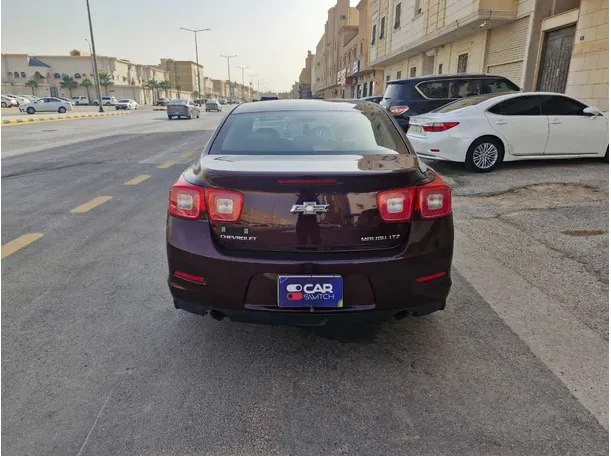 Car image 6