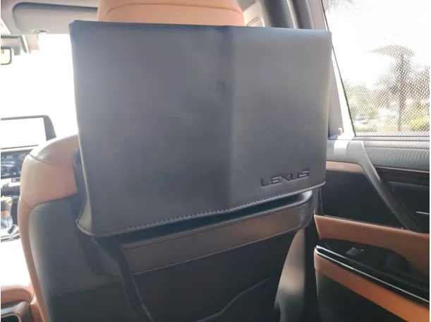 Car image 37
