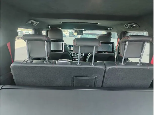 Car image 28
