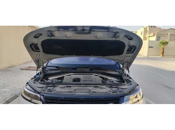 Car image 32