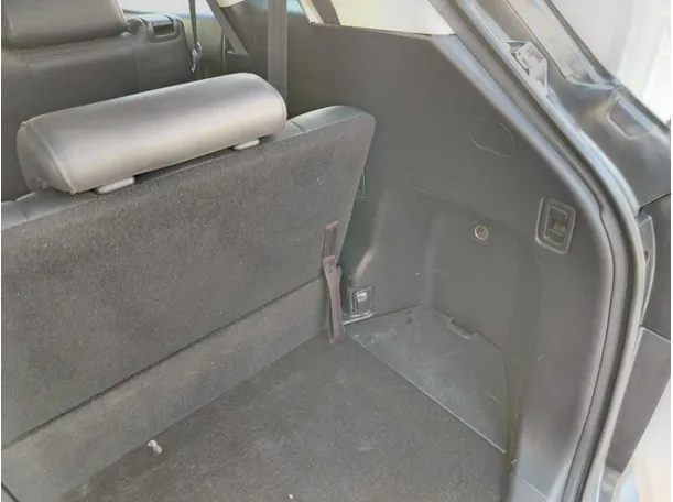 Car image 31