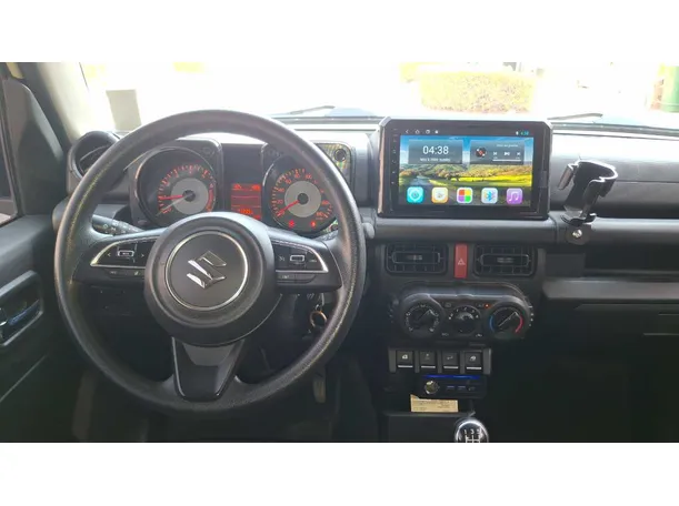 Car image 15