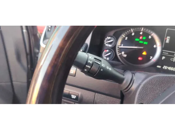 Car image 28