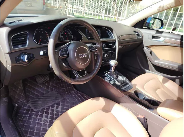 Car image 13