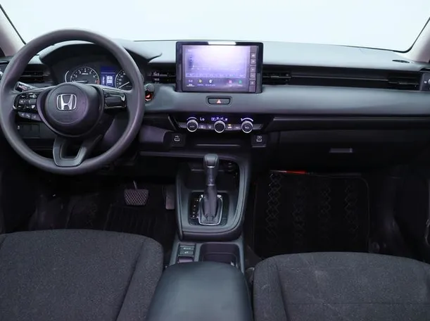 Car image 14