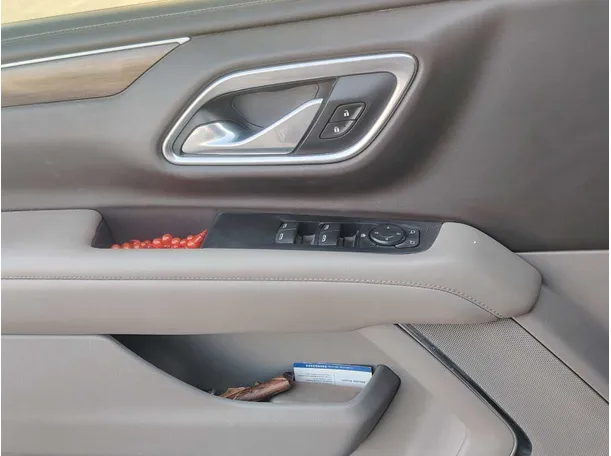 Car image 27