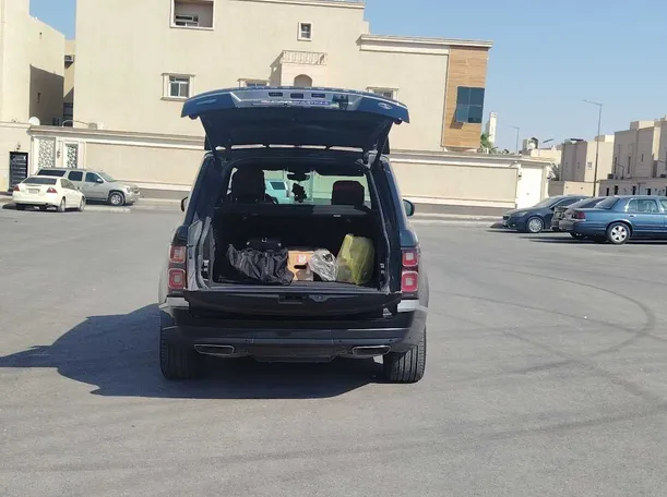 Car image 27