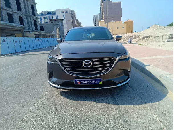 Car image 4