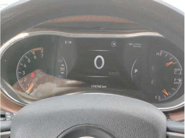 Car image 24