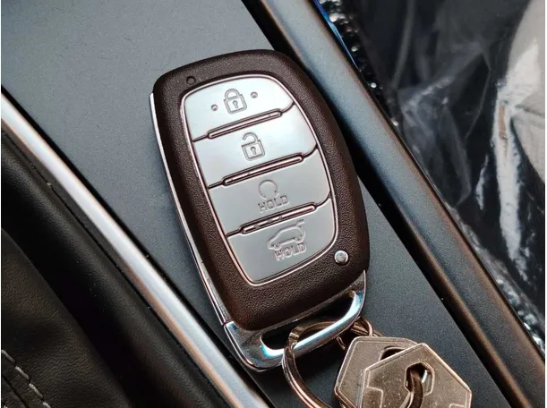 Car image 30