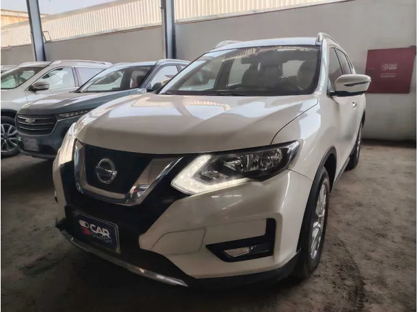 2022 نيسان اكس تريل في جدة