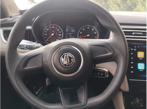 Car image 21