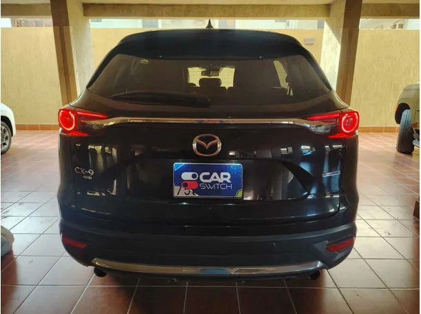 Car image 7
