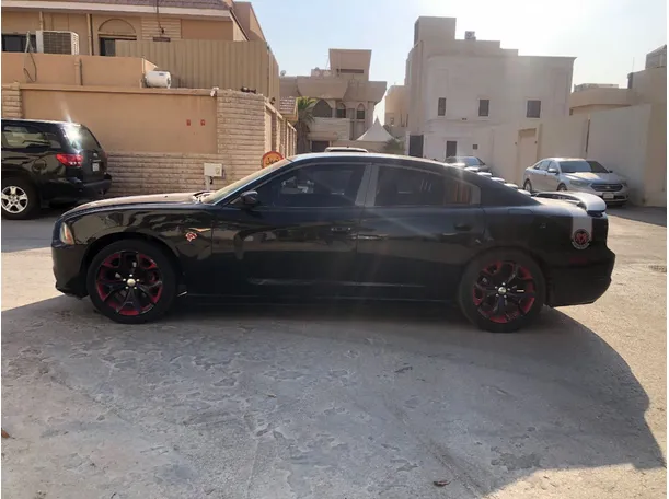 Car image 8