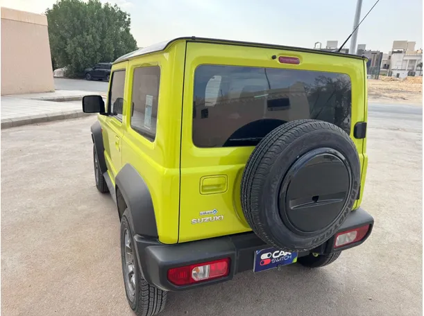 Car image 7