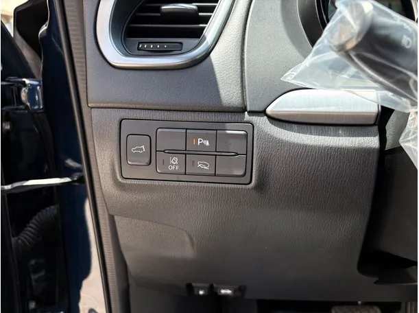 Car image 29