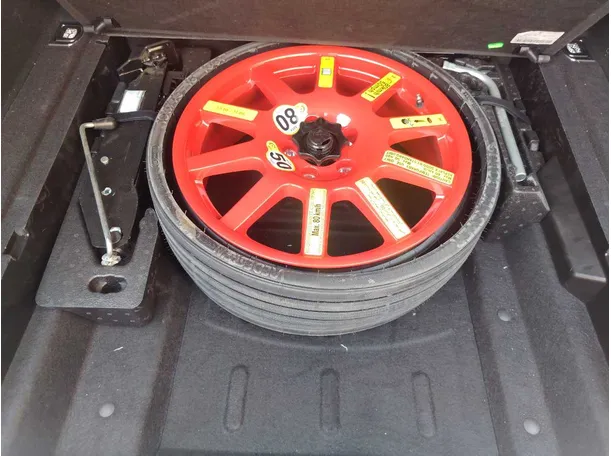 Car image 31