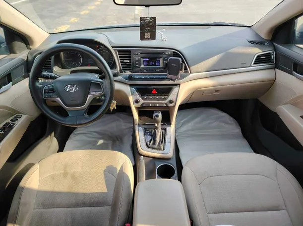 Car image 22