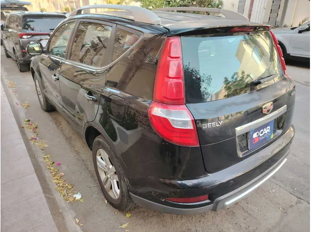 Car image 7