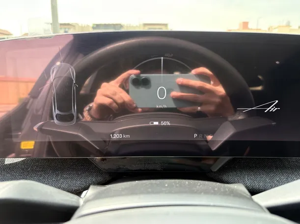 Car image 23