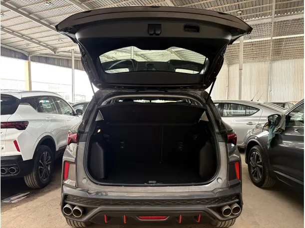 Car image 22