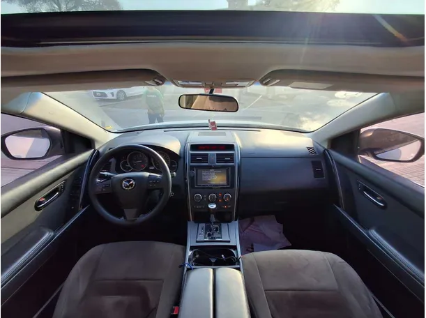 Car image 17