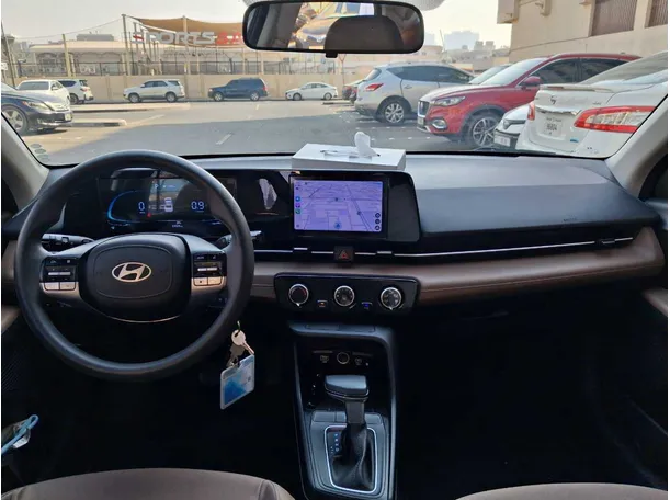 Car image 17